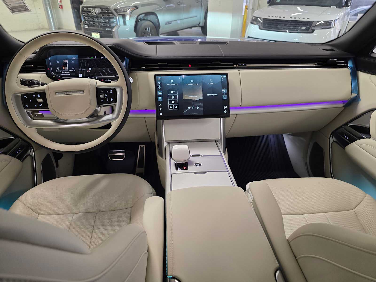 2025 Land Rover Range Rover SV - Photo 20