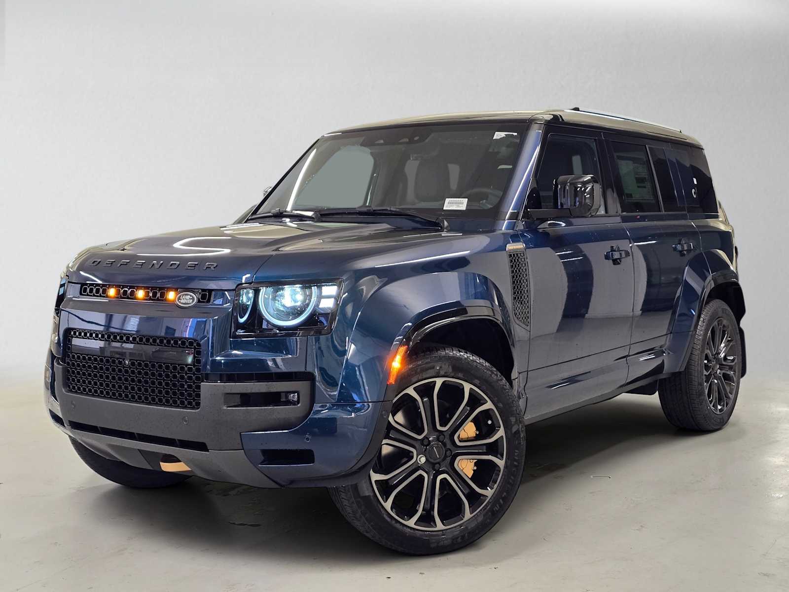 2026 Land Rover Defender 110 Octa SUV