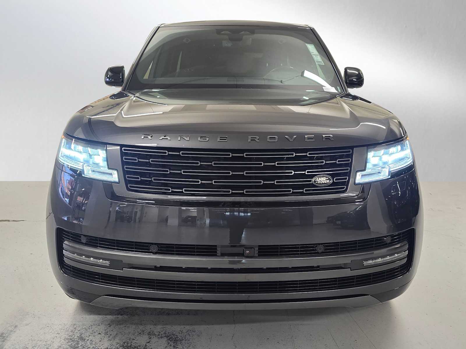 2026 Land Rover Range Rover SE - Photo 8