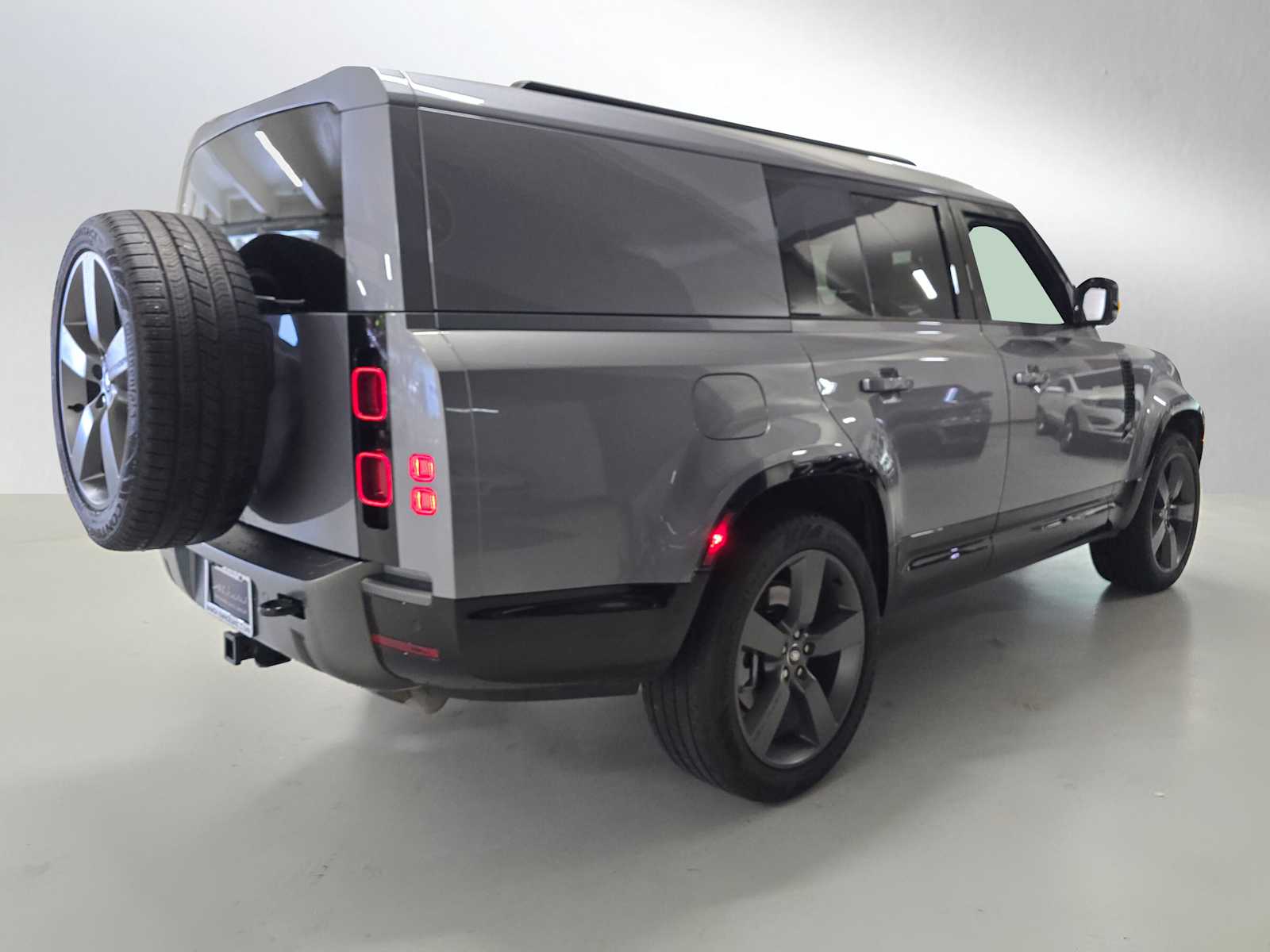 2024 Land Rover Defender Outbound photo 2
