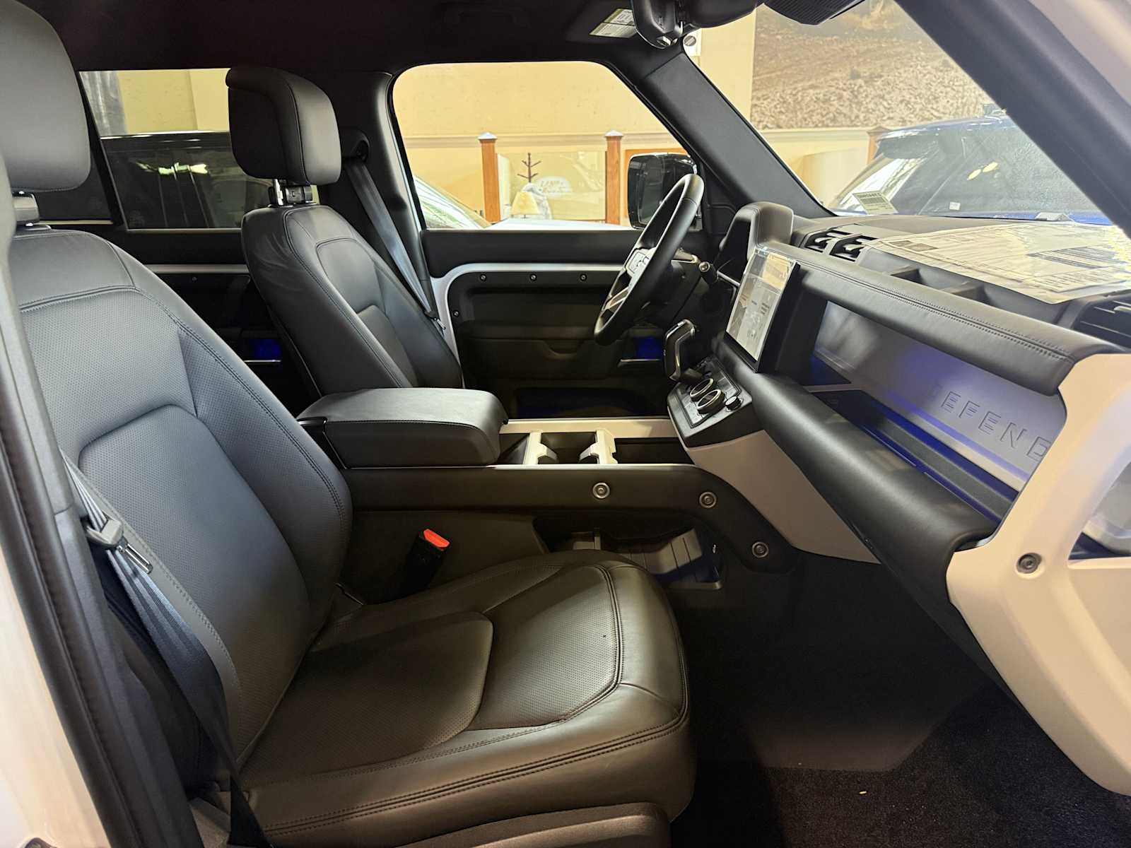 Image 10 of 2025 Land Rover Defender 110 X-Dynamic SE SUV