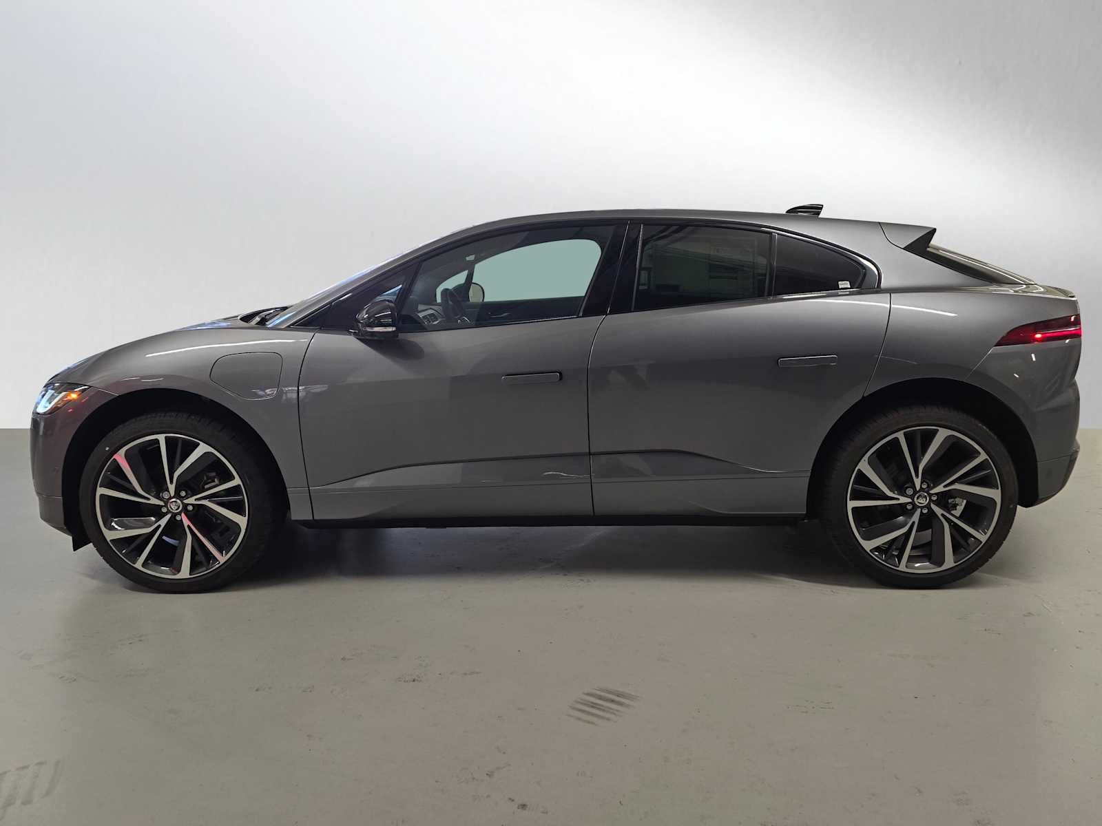Used 2024 Jaguar I-PACE R-Dynamic HSE with VIN SADHM2S17R1632563 for sale in San Francisco, CA