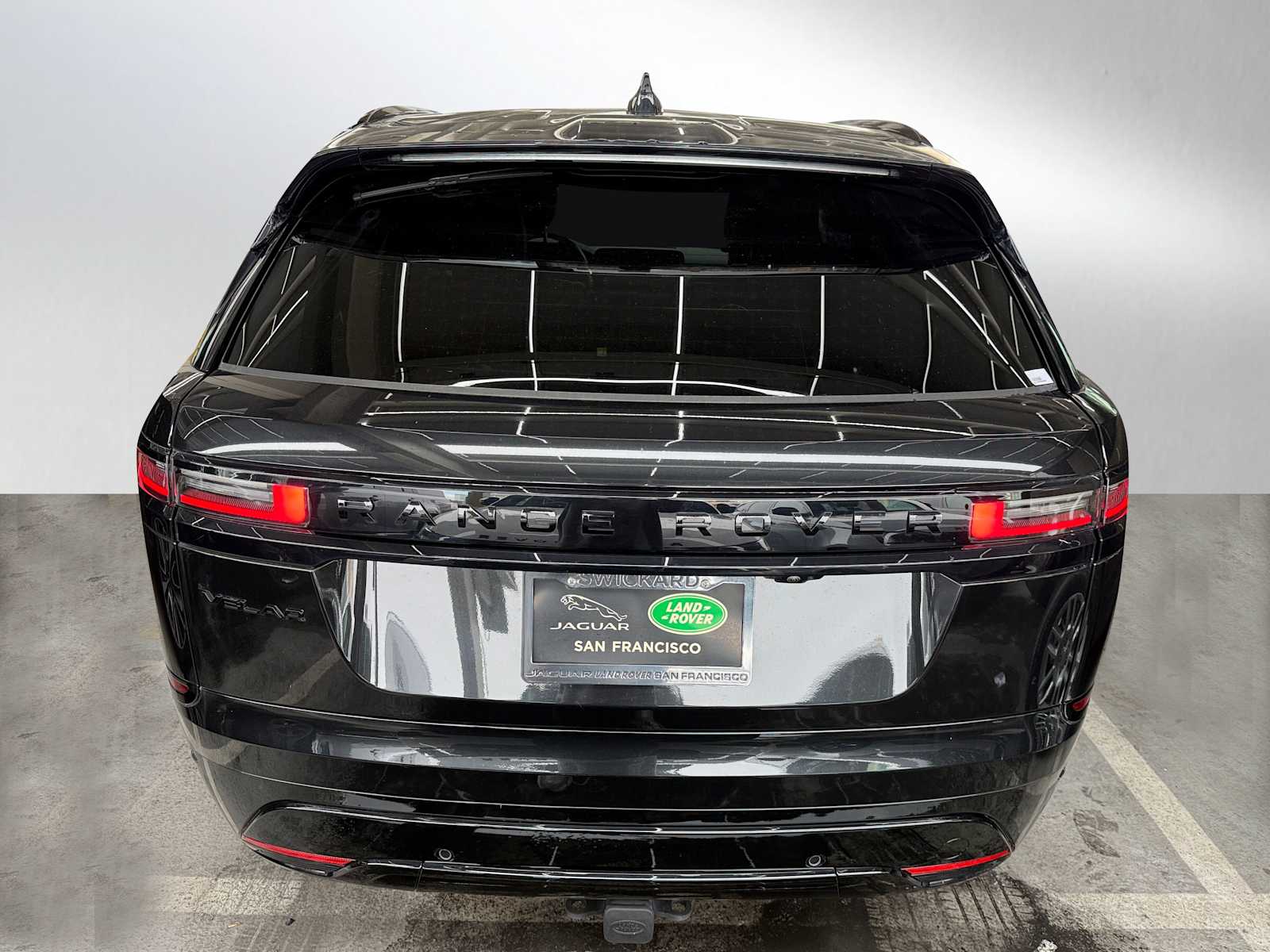 2024 Land Rover Range Rover Velar SE photo 3