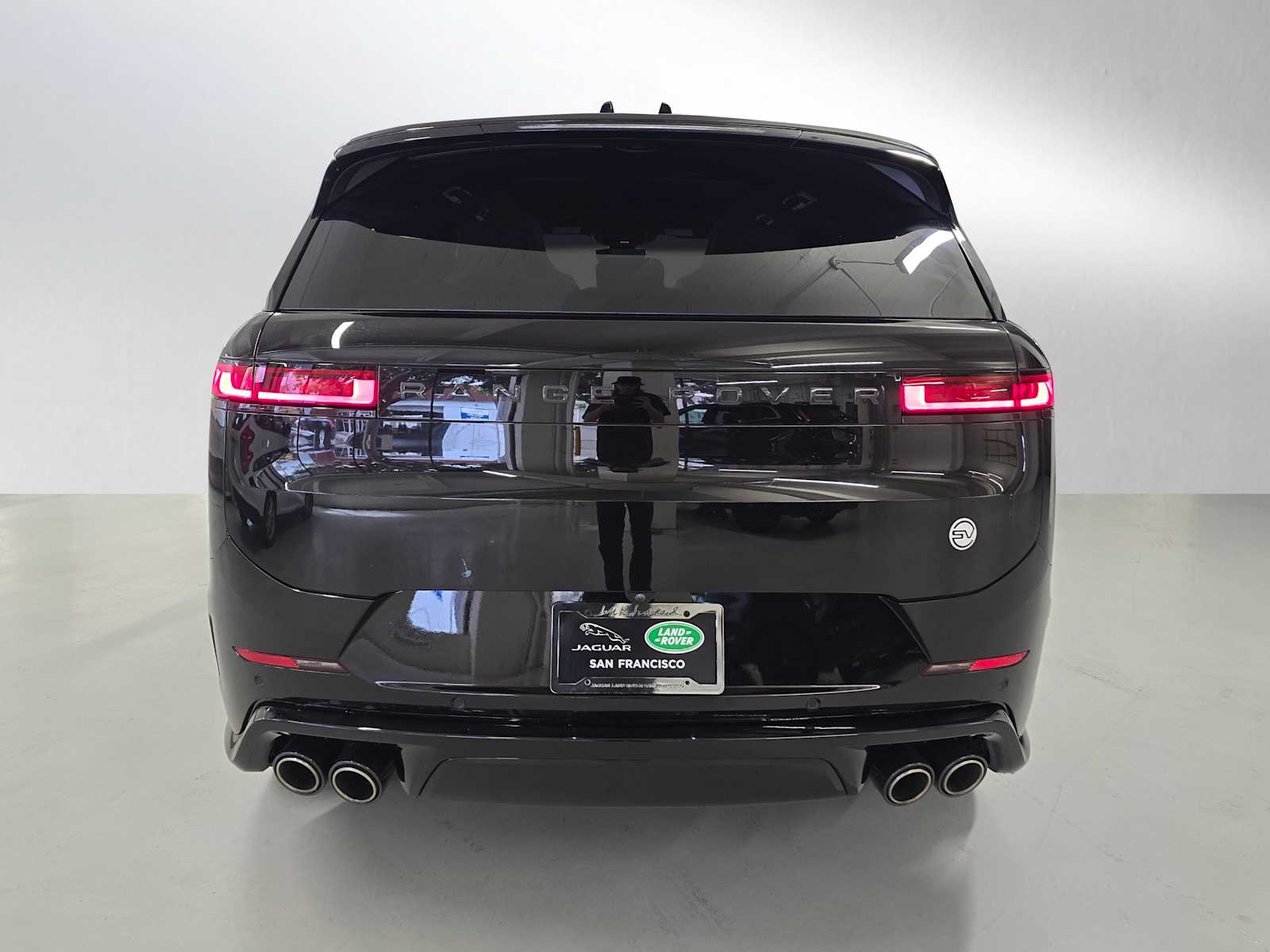 2024 Land Rover Range Rover Sport photo 4