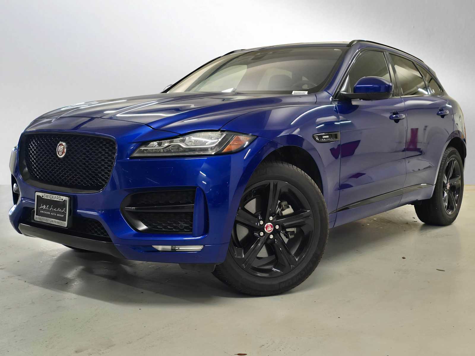 2018 Jaguar F-PACE R-Sport