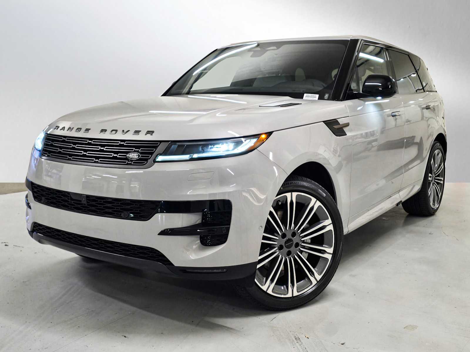 2026 Land Rover Range Rover Sport SE's photo