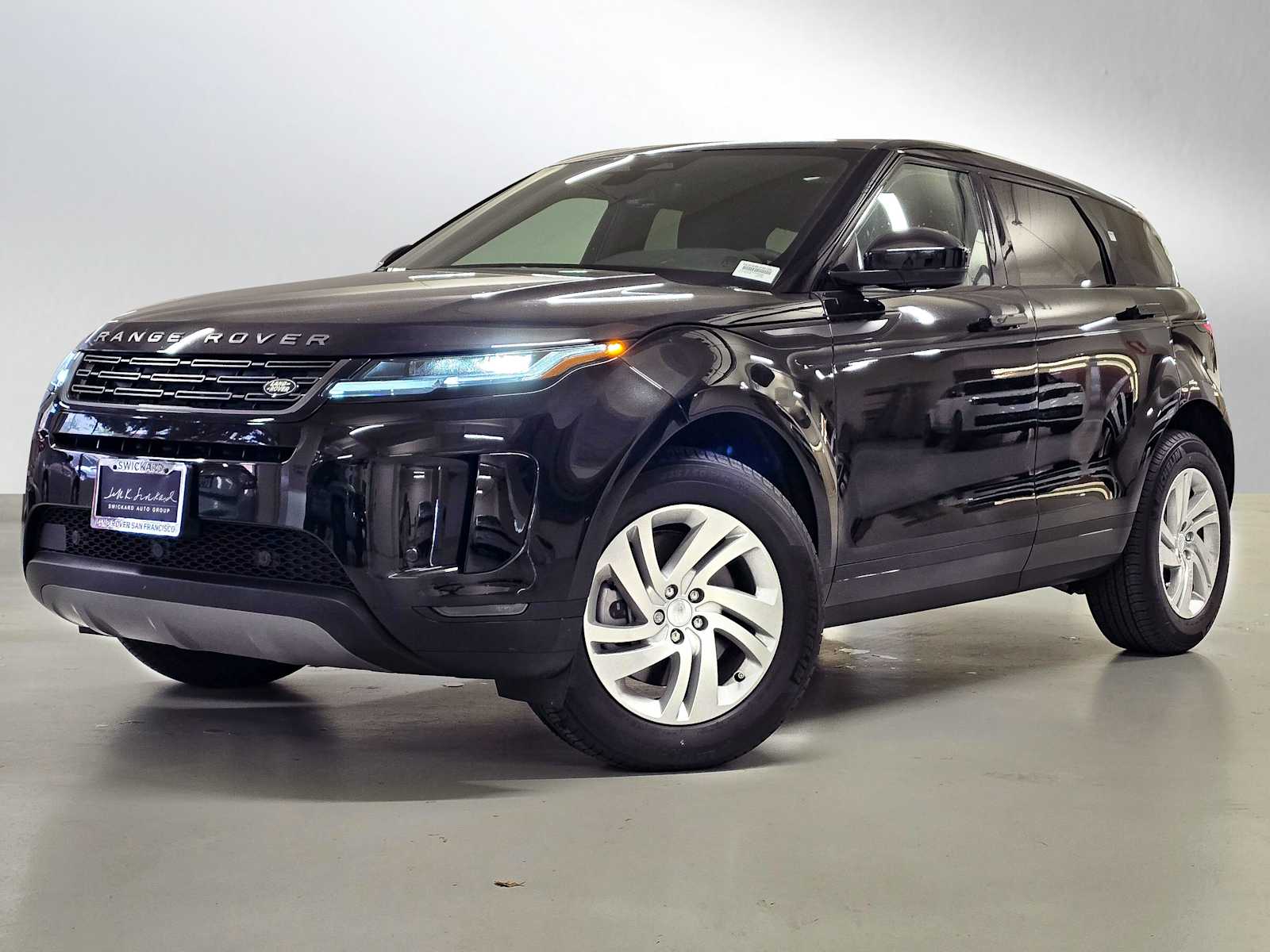 2026 Land Rover Range Rover Evoque S's photo