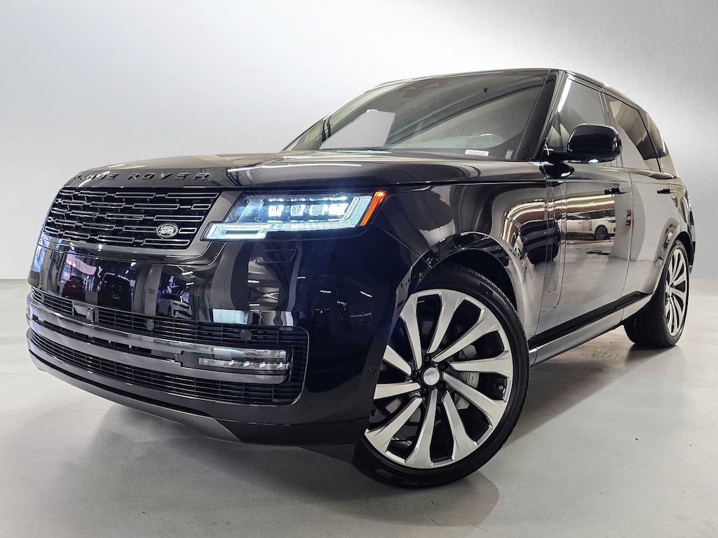New 2025 Land Rover Range Rover SE SUV