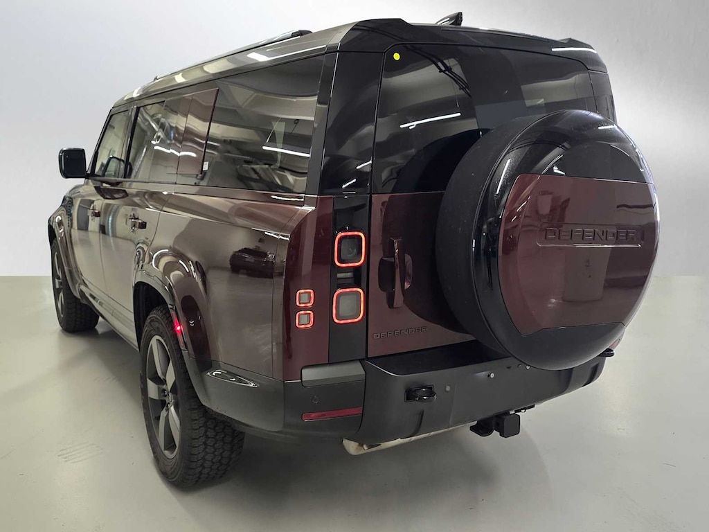 New 2026 Land Rover Defender 130 X-Dynamic SE SUV