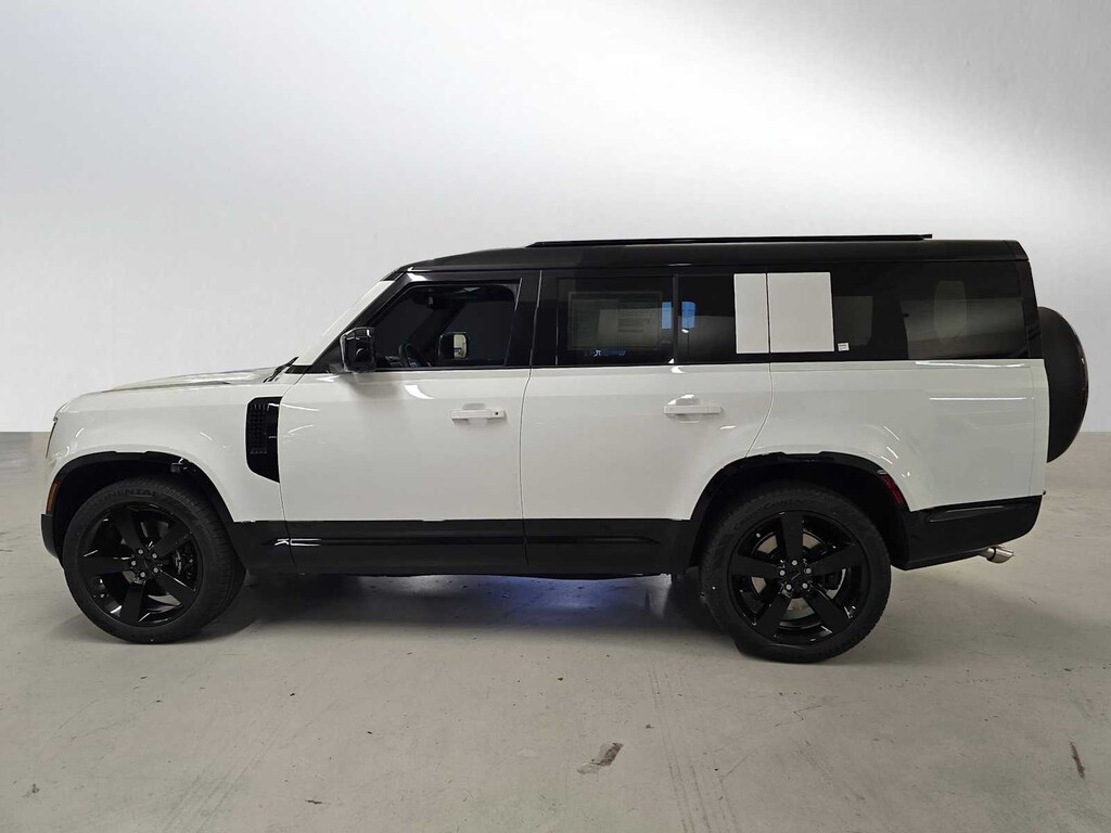New 2026 Land Rover Defender V8 130 P500