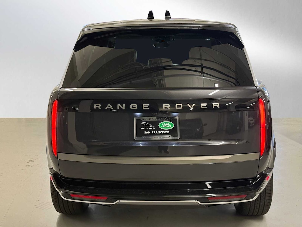 New 2025 Land Rover Range Rover SE SUV