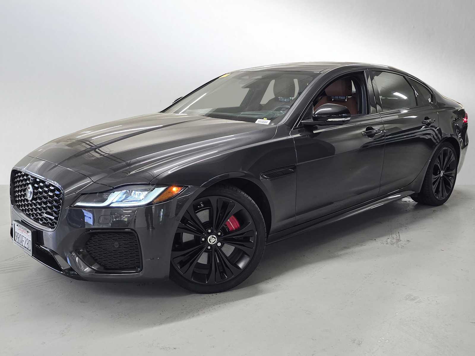 2024 Jaguar XF P300 R-Dynamic SE photo 3