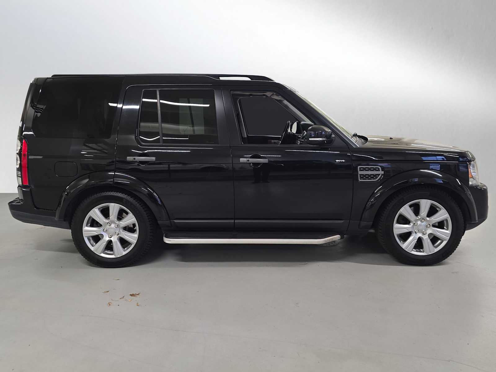 2016 Land Rover LR4 HSE photo 2