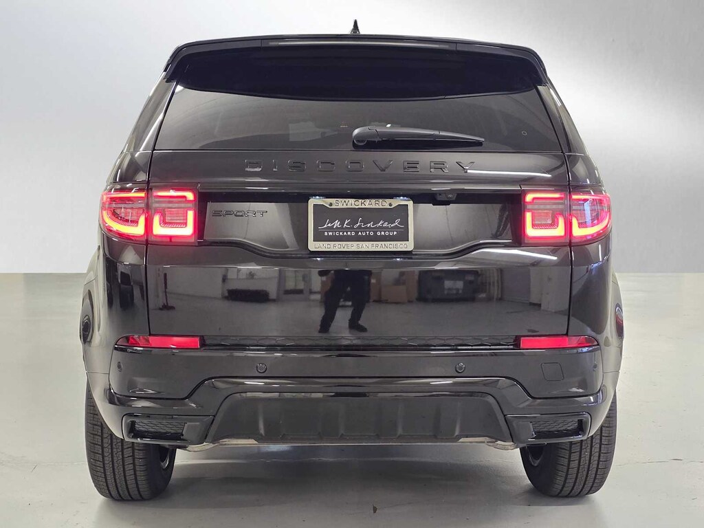 New 2025 Land Rover Discovery Sport Dynamic SE 4WD