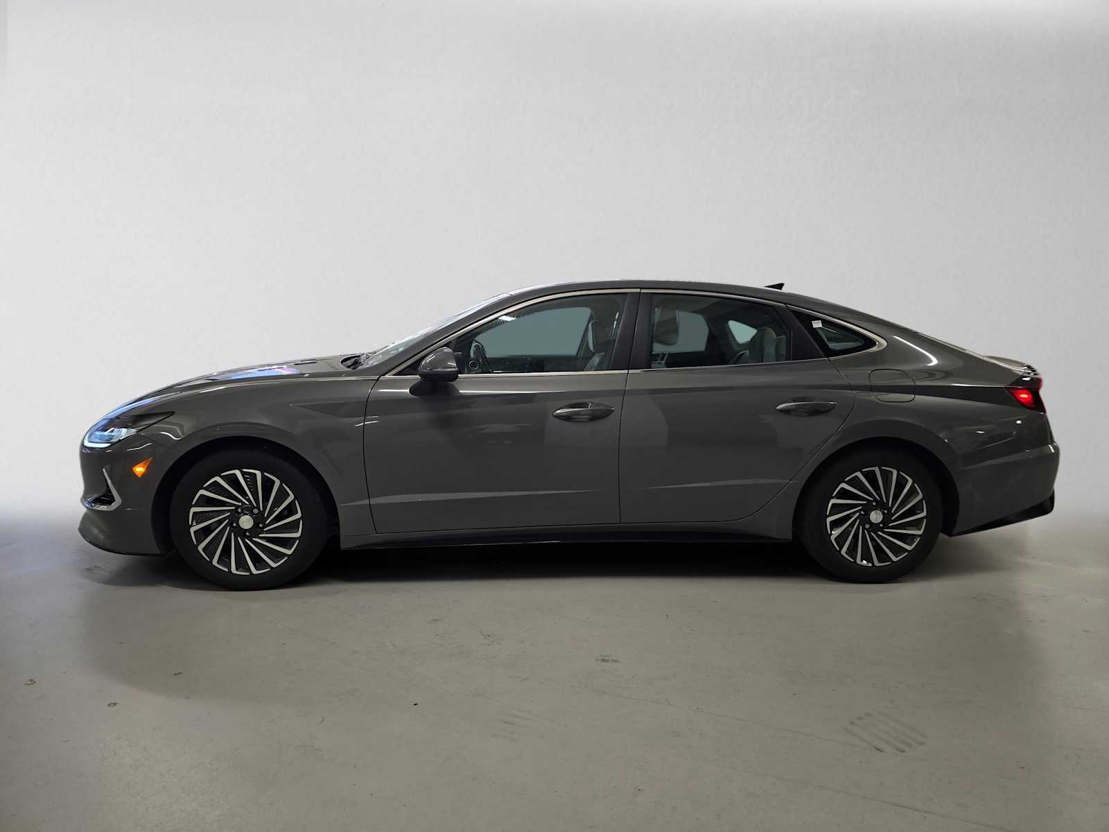 Used 2023 Hyundai Sonata Hybrid SEL with VIN KMHL34JJ7PA059033 for sale in San Francisco, CA