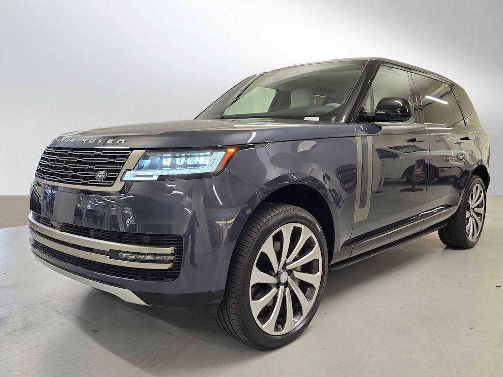 New 2025 Land Rover Range Rover SE P400 LWB 7 Seat
