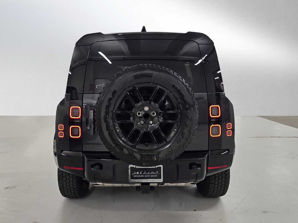 New 2026 Land Rover Defender 110 X-Dynamic SE SUV