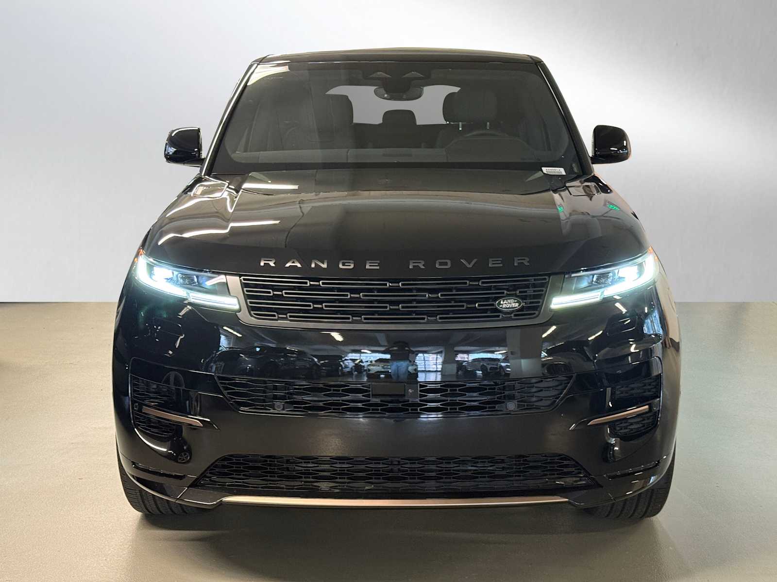 Image 8 of 2025 Land Rover Range Sport P530 Dynamic SE SUV