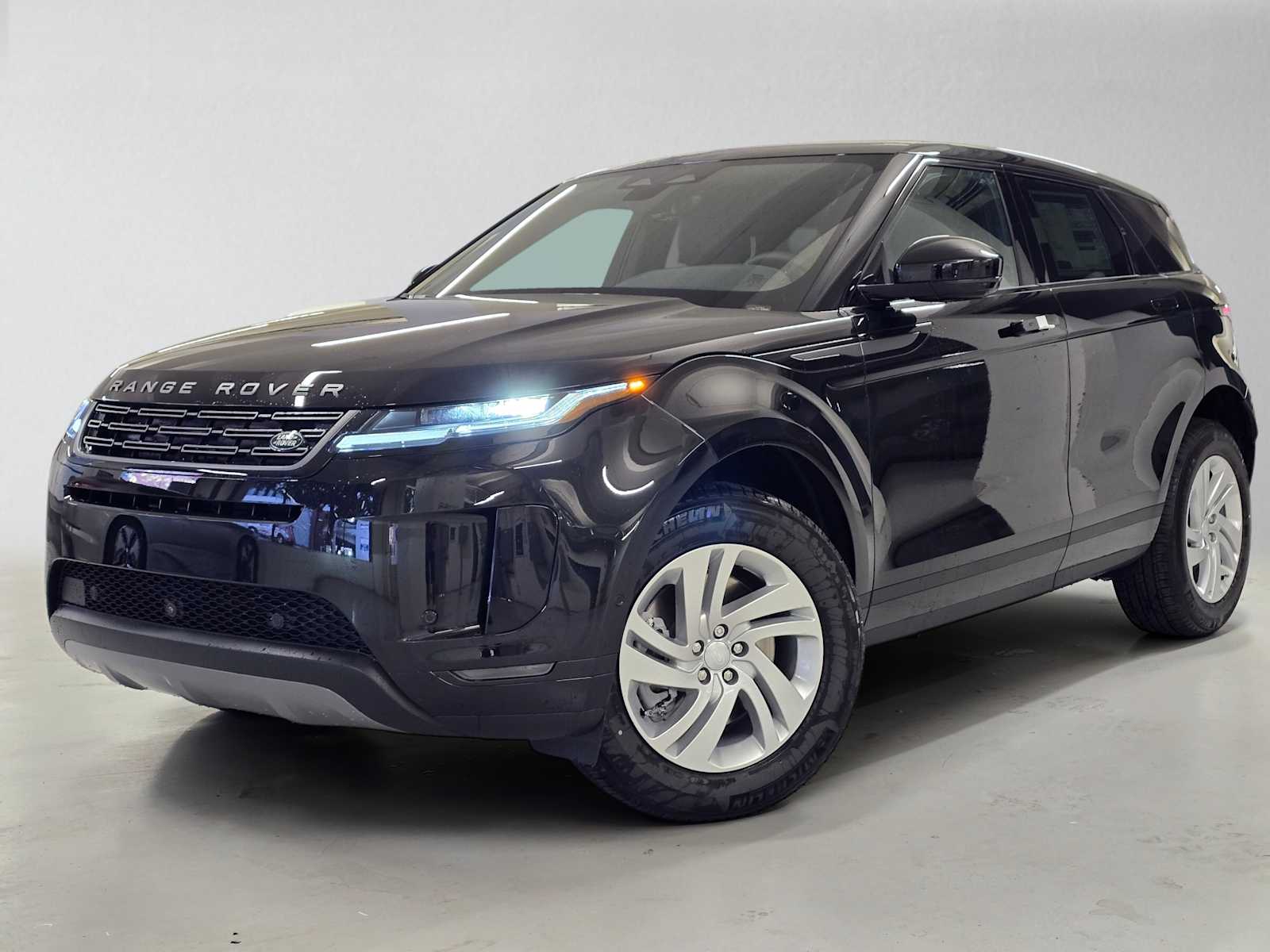2026 Land Rover Range Rover Evoque