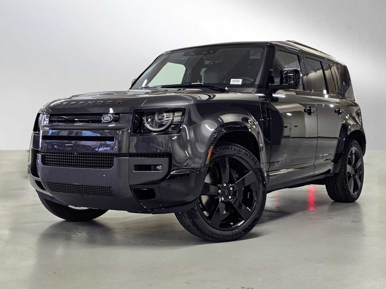 2026 Land Rover Defender 110 X-Dynamic SE P400's photo