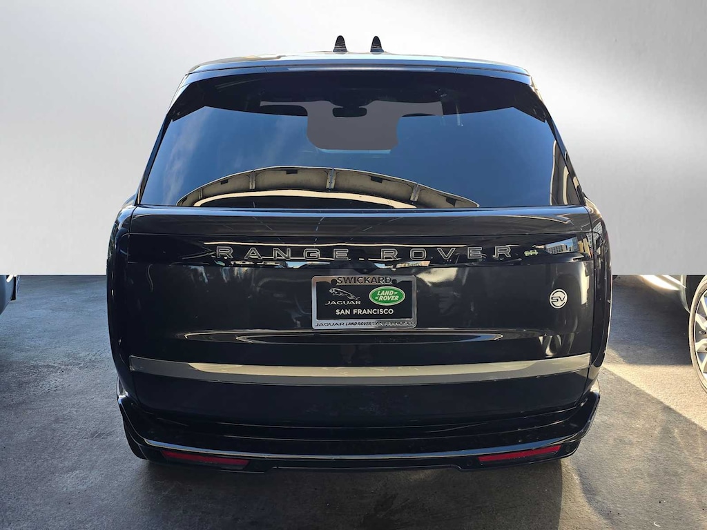 New 2025 Land Rover Range Rover SV Signature Suite SUV