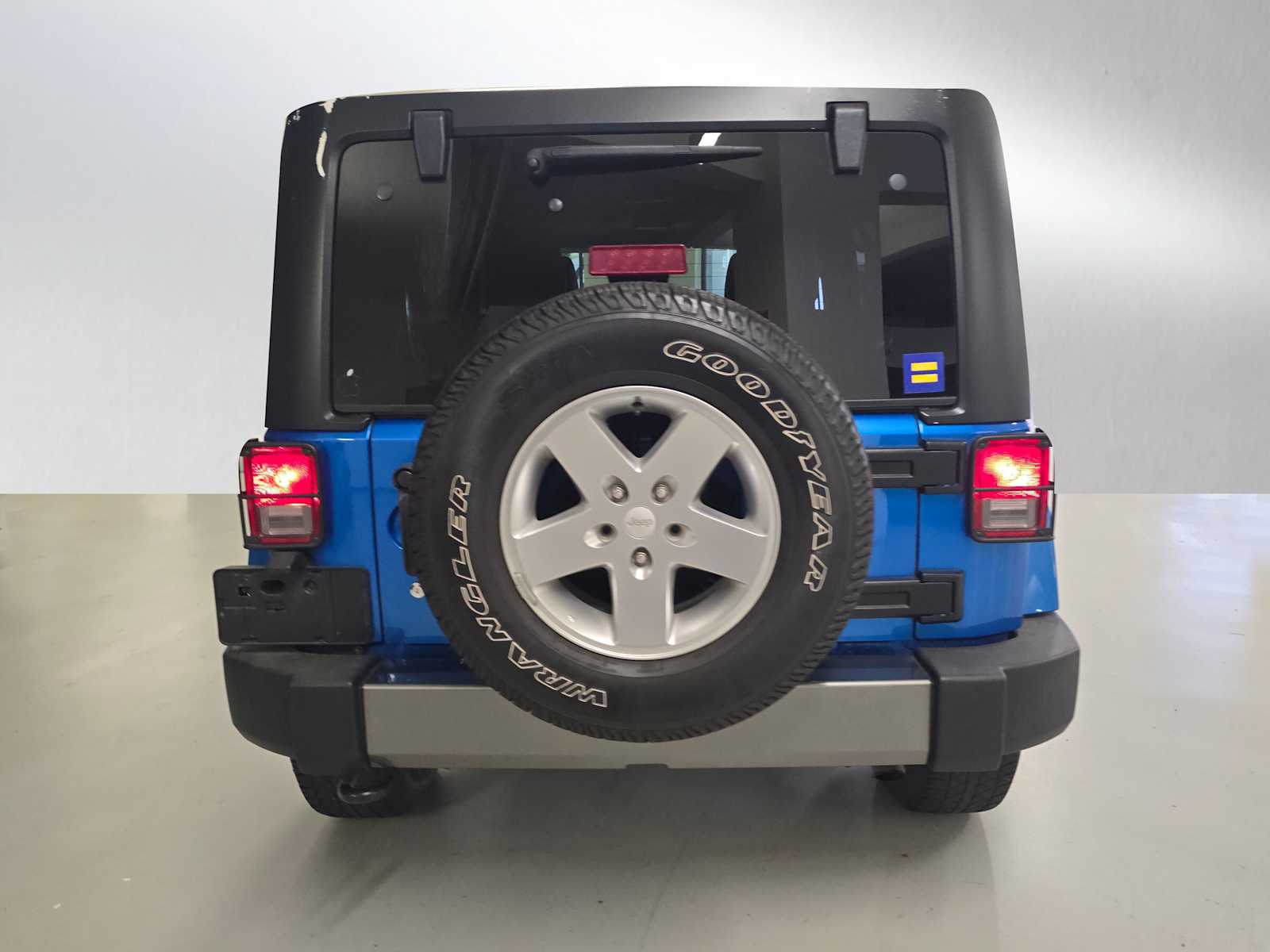 2014 Jeep Wrangler Unlimited Sport photo 4