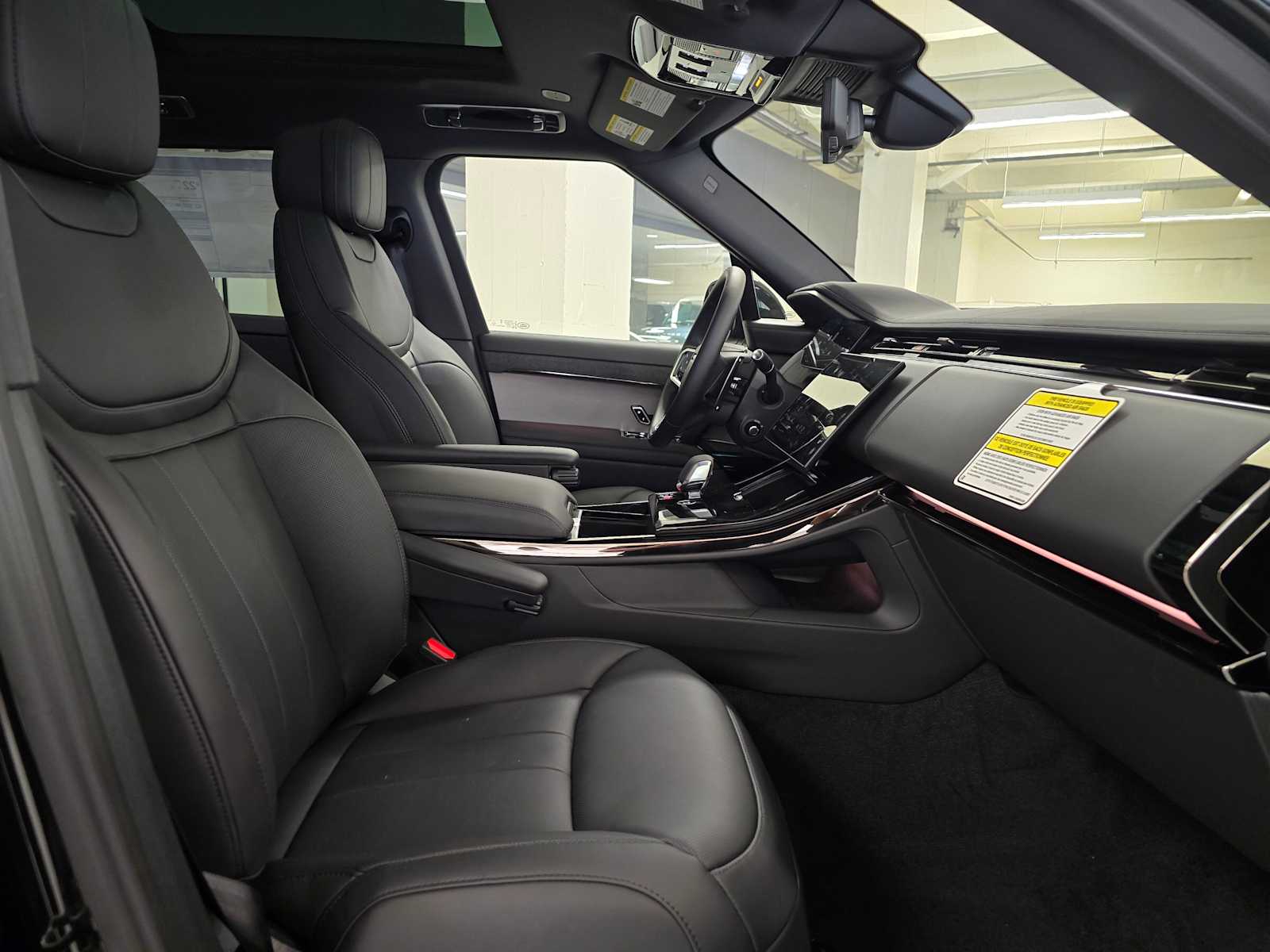 Image 10 of 2025 Land Rover Range Sport P360 SE SUV