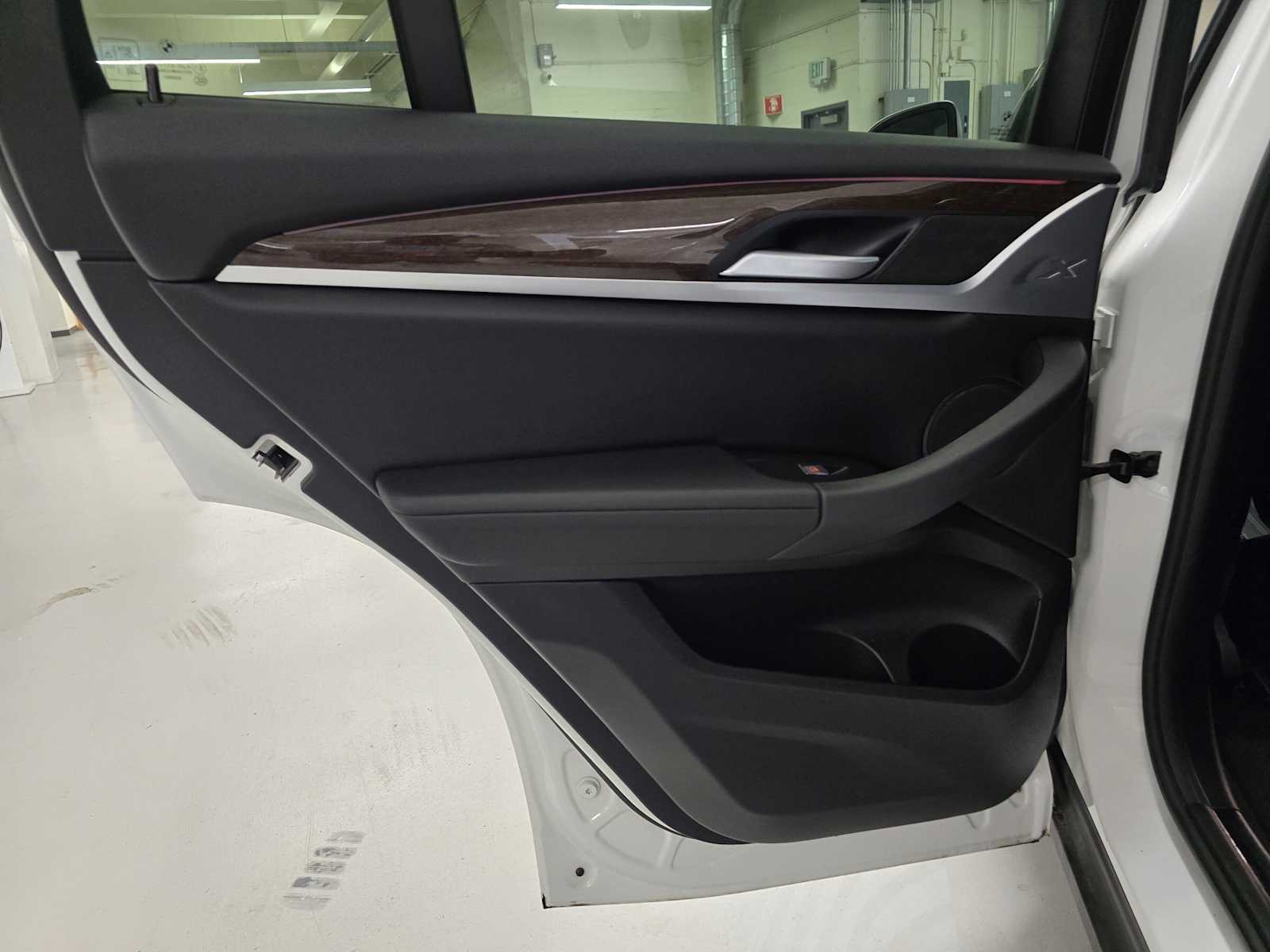 2025 BMW X4 30i - Photo 15