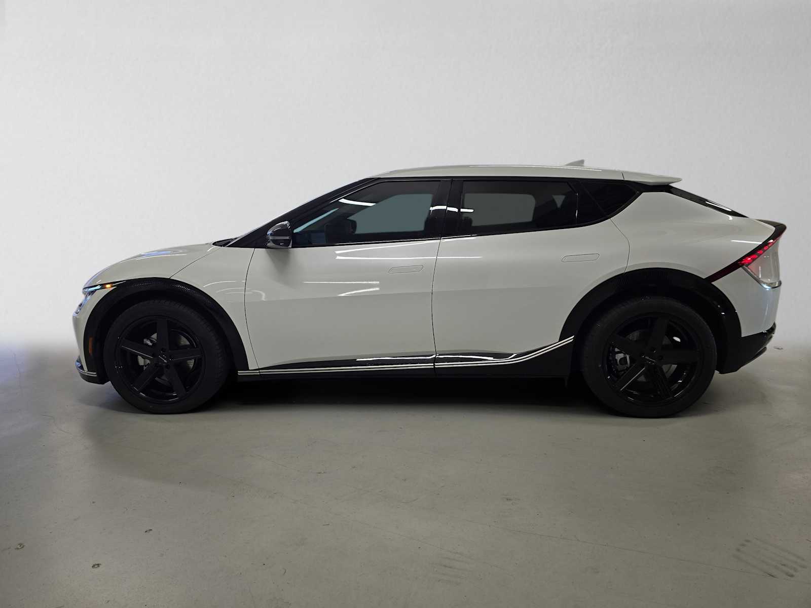 Used 2023 Kia EV6 Wind with VIN KNDC3DLC9P5119972 for sale in San Francisco, CA