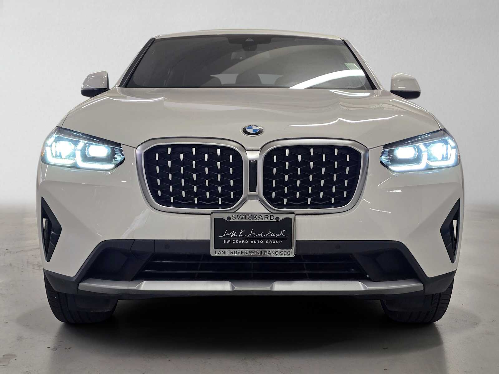 2025 BMW X4 30i - Photo 8