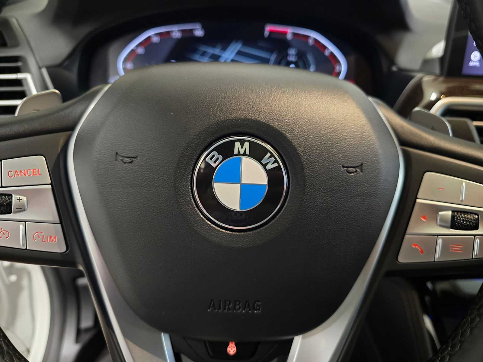2025 BMW X4 30i - Photo 24