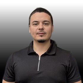 Staff member Esteban DeAnda from 00167ae75094