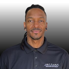 Staff member Jovan Nesbit from 00167ae75094
