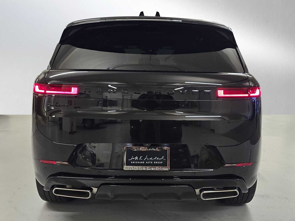 New 2025 Land Rover Range Rover Sport Dynamic SE