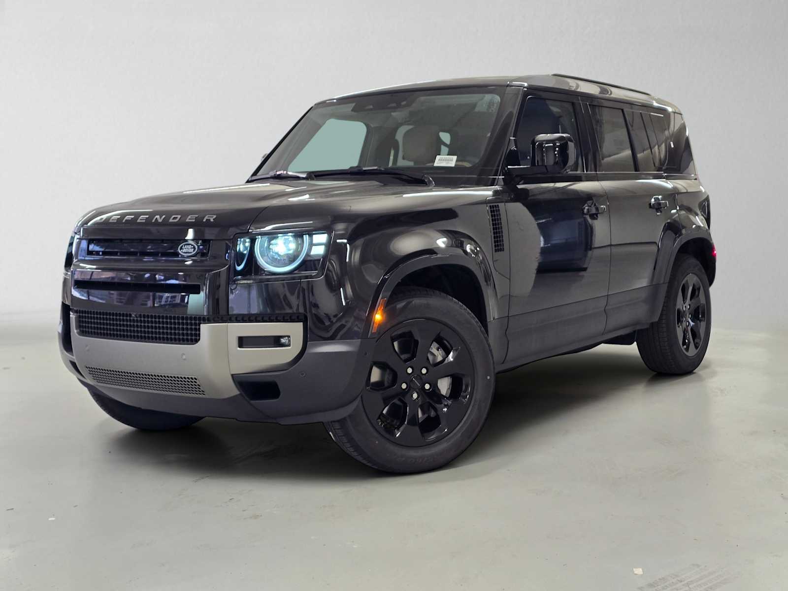 2026 Land Rover Defender 110 S P300's photo