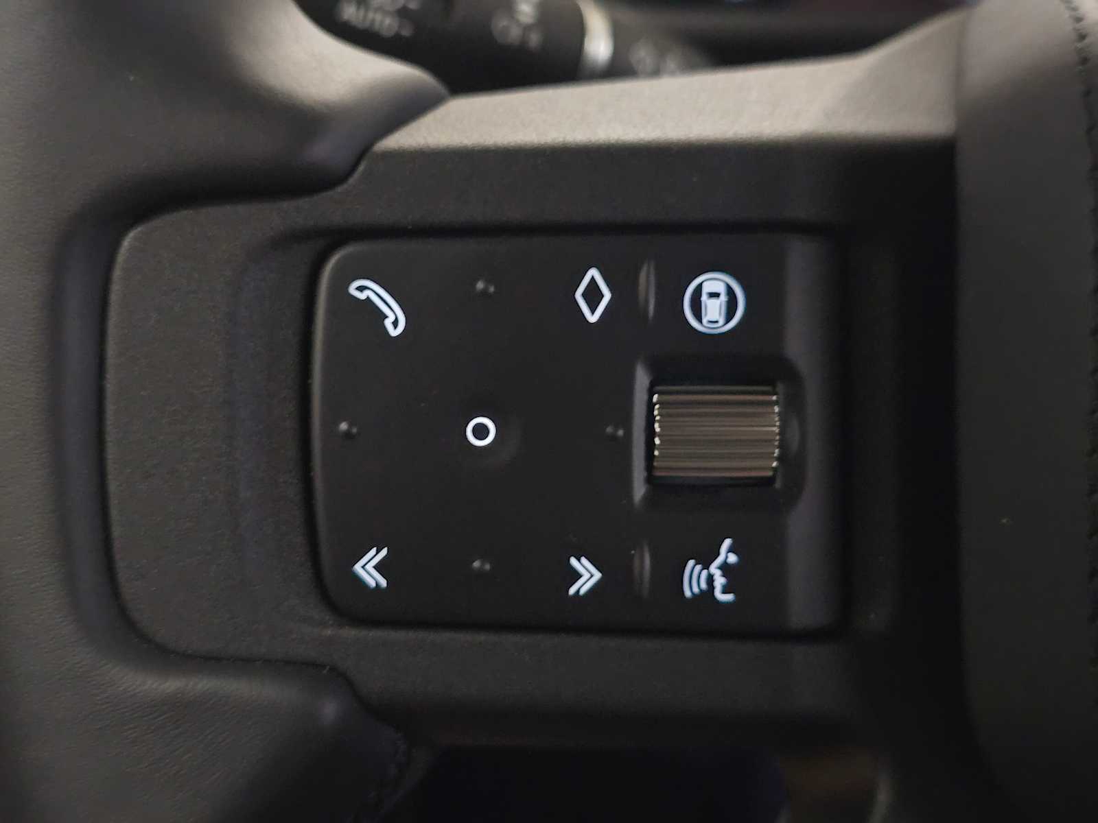 2025 Land Rover Defender X - Photo 31