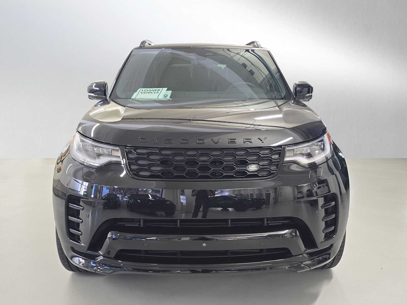 Image 8 of 2024 Land Rover Discovery P360 Dynamic SE SUV