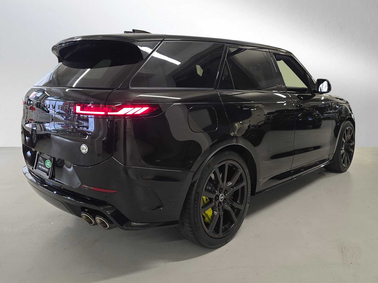 2024 Land Rover Range Rover Sport photo 3