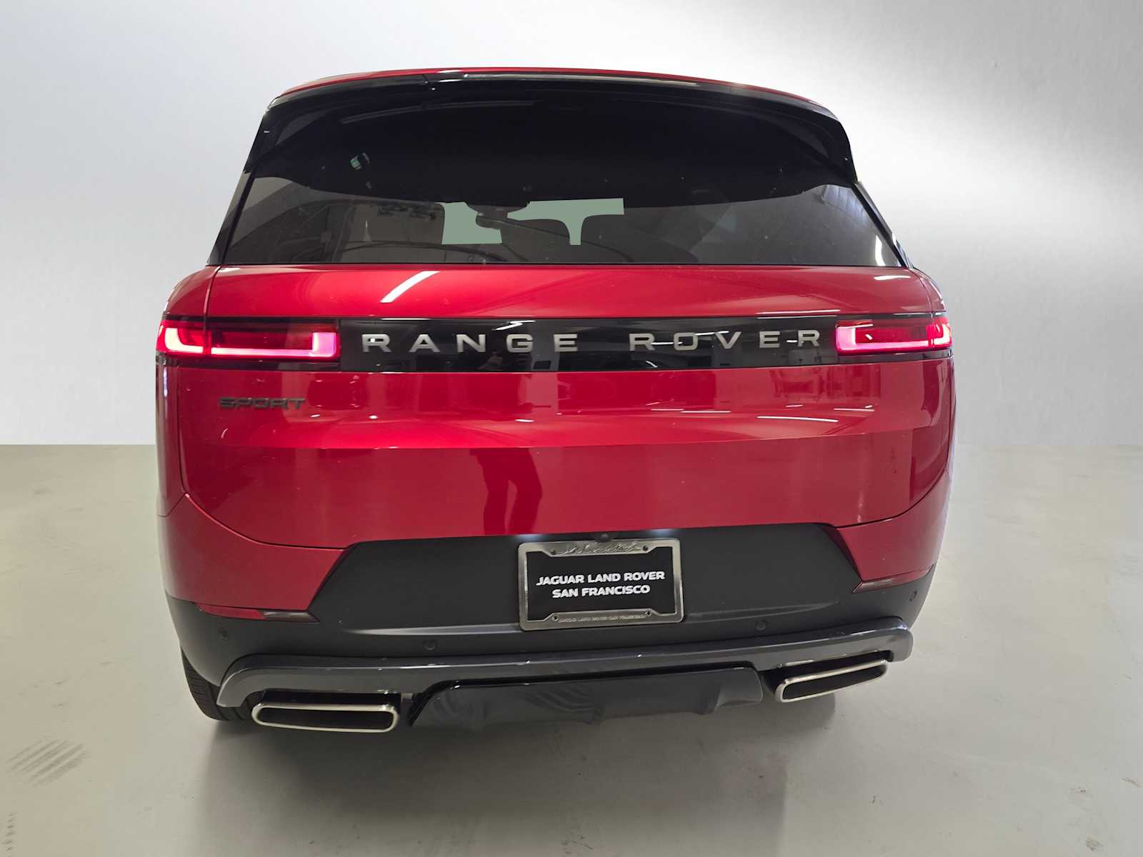 2025 Land Rover Range Rover Sport SE photo 4