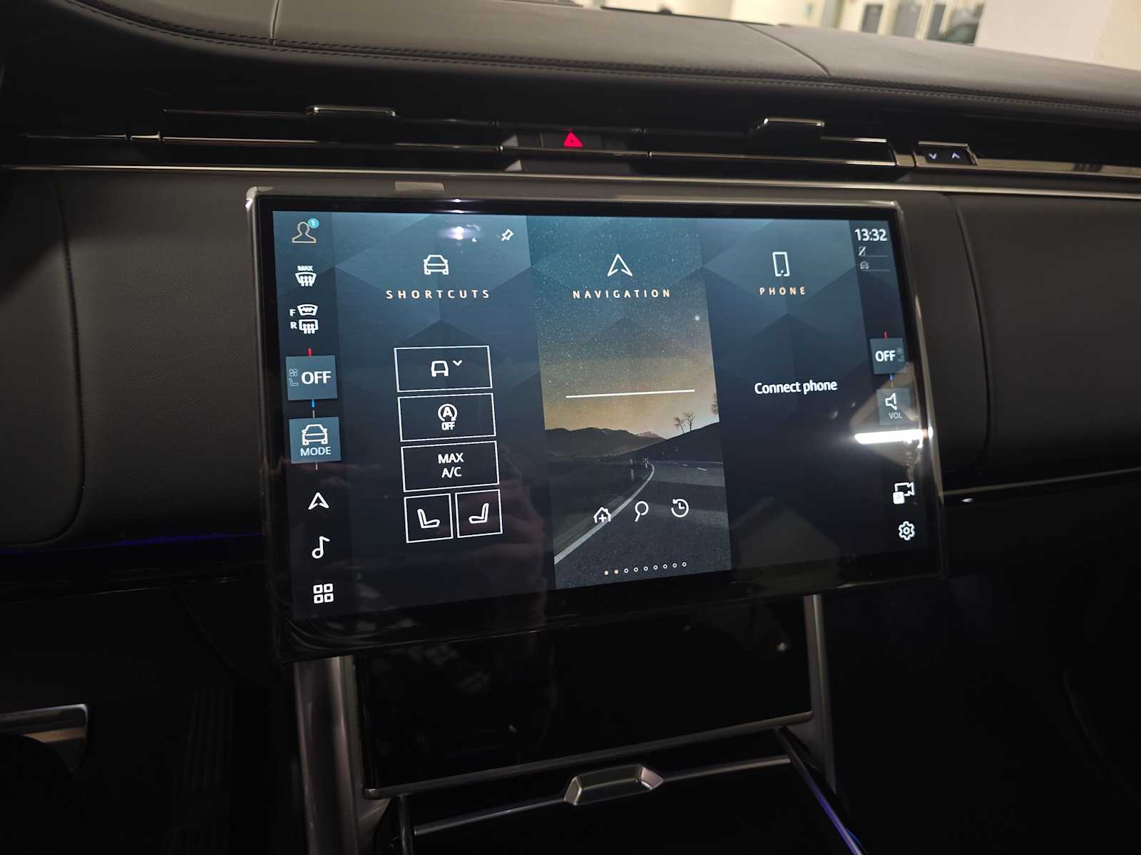 2026 Land Rover Range Rover SE - Photo 26
