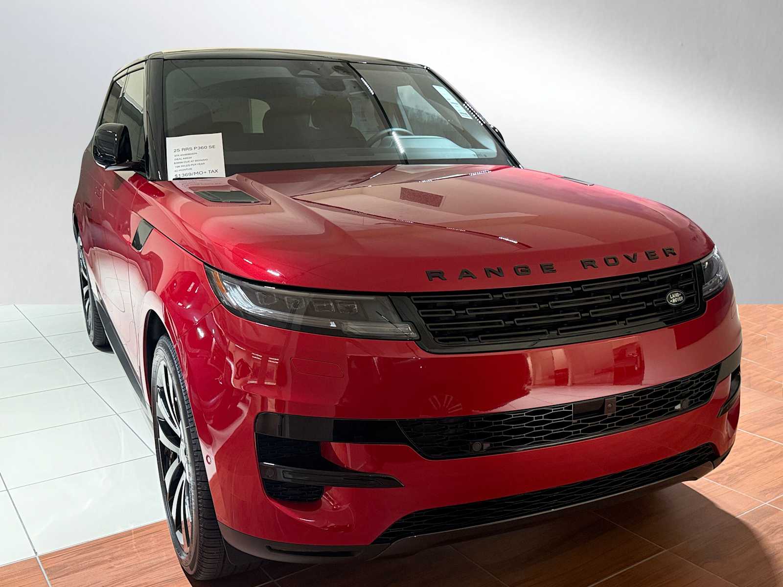 Image 4 of 2025 Land Rover Range Sport P360 SE SUV