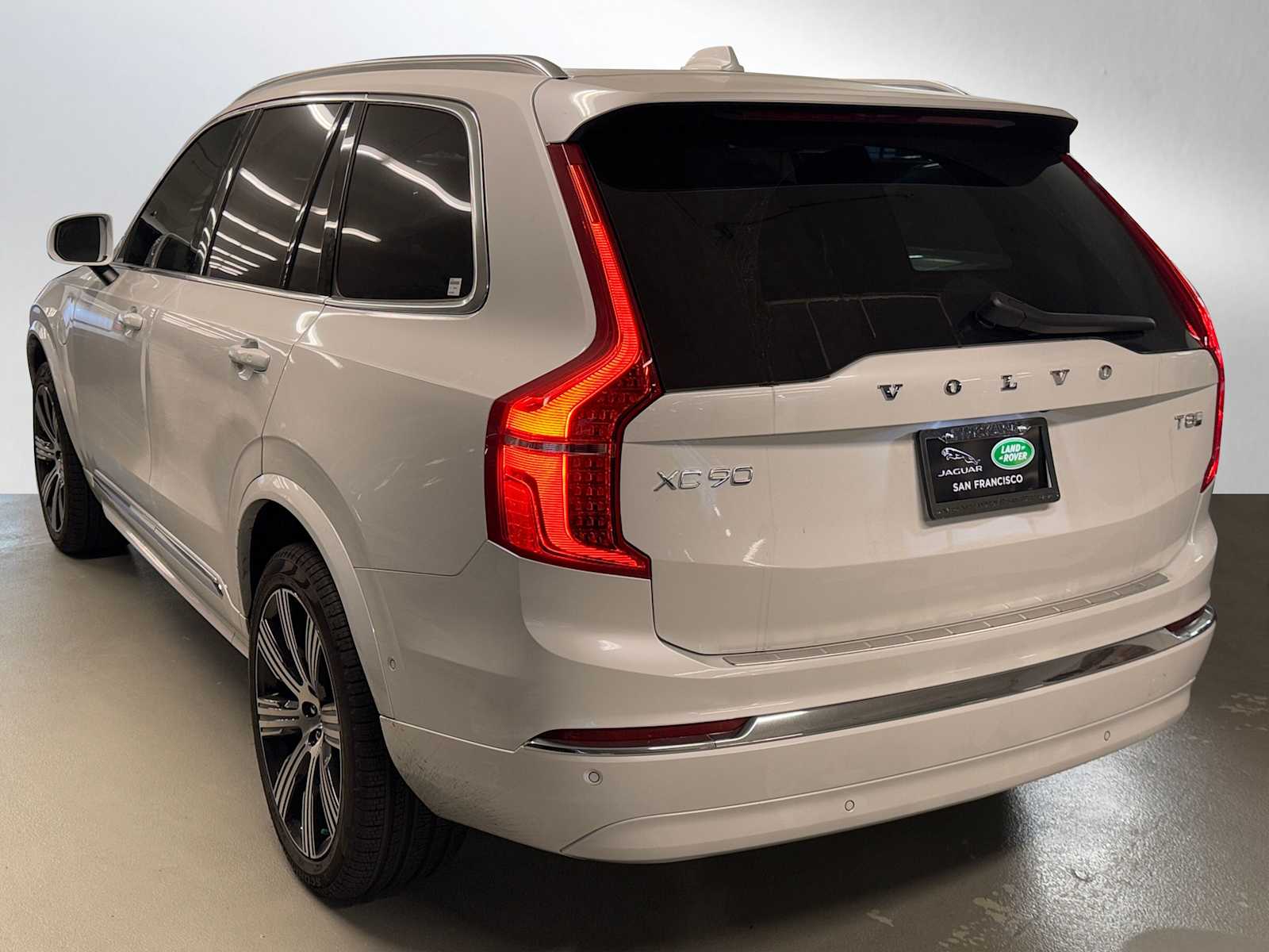 Used 2025 Volvo XC90 Ultra with VIN YV4H60PFXS1333120 for sale in San Francisco, CA