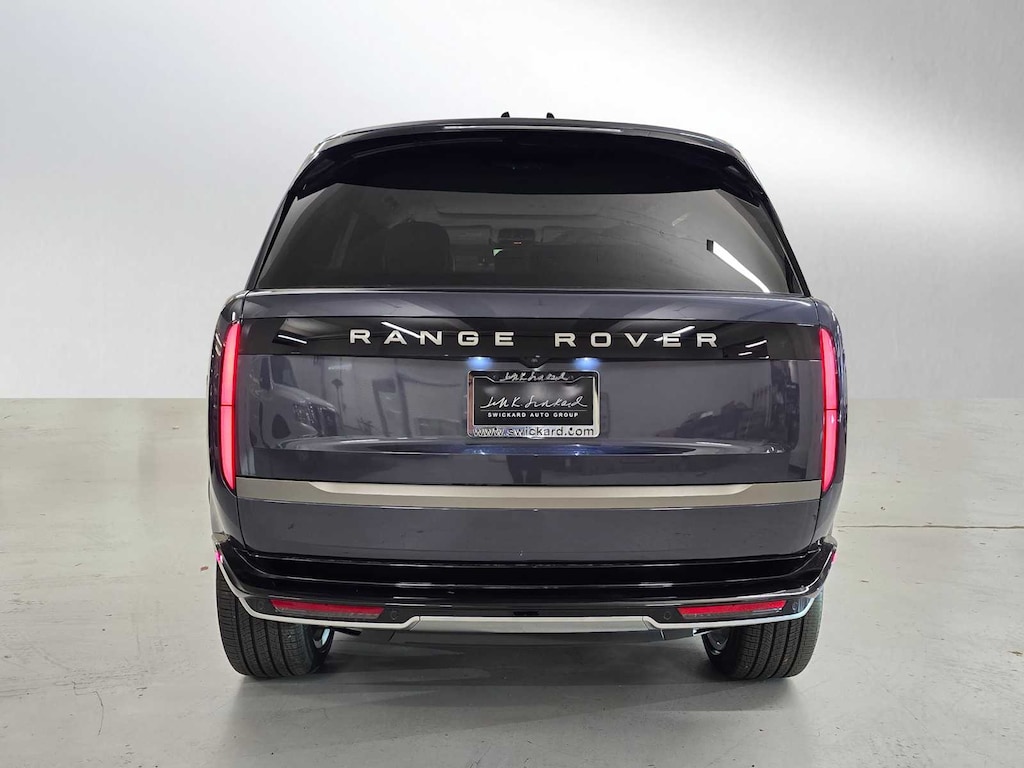 New 2025 Land Rover Range Rover SE P400 LWB 7 Seat