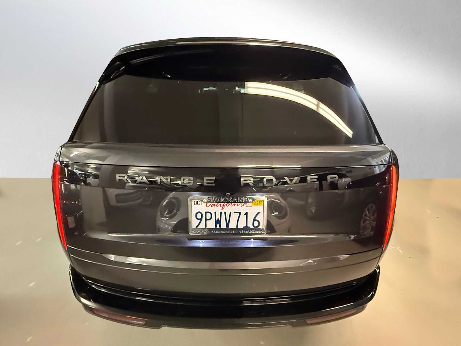 2025 Land Rover Range Rover Autobiography photo 4