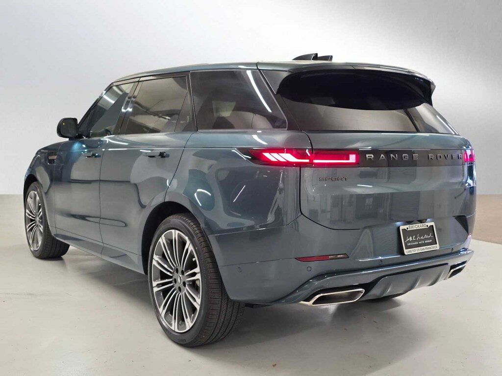 New 2025 Land Rover Range Rover Sport Dynamic SE P400