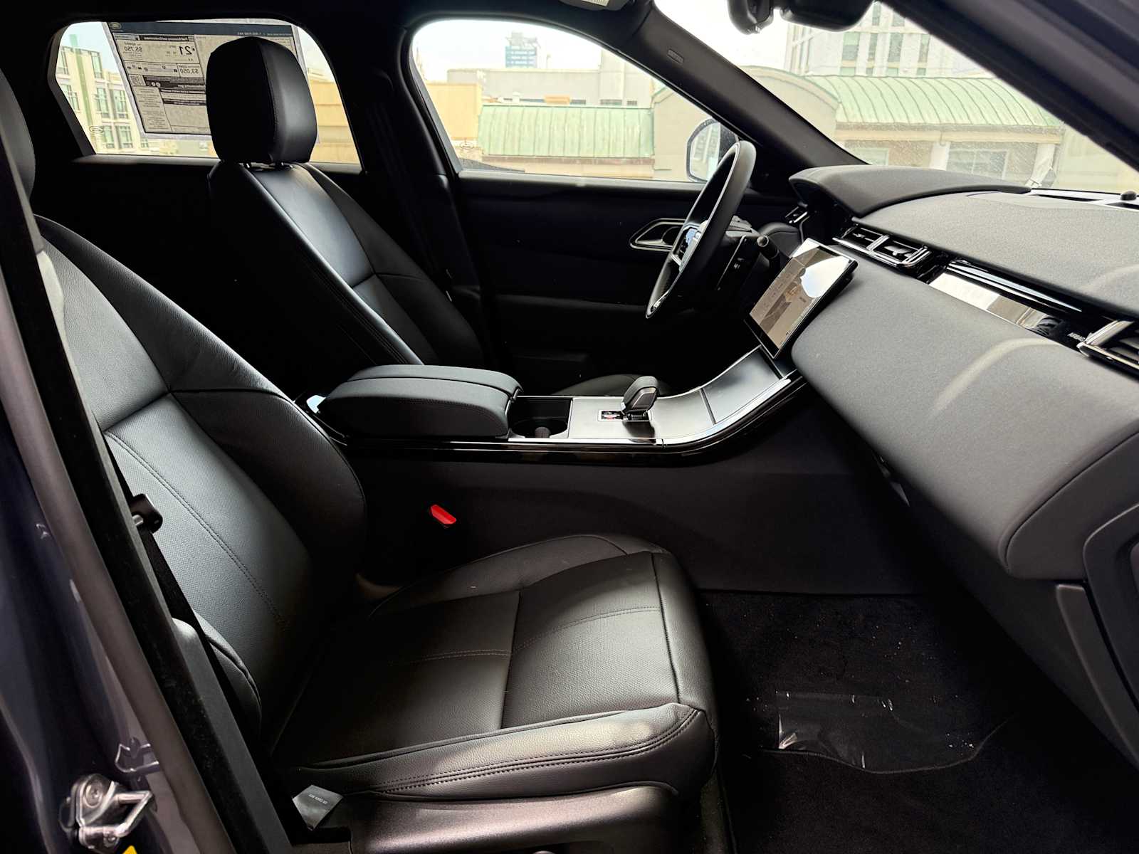 Image 7 of 2025 Land Rover Range Velar P400 Dynamic SE SUV