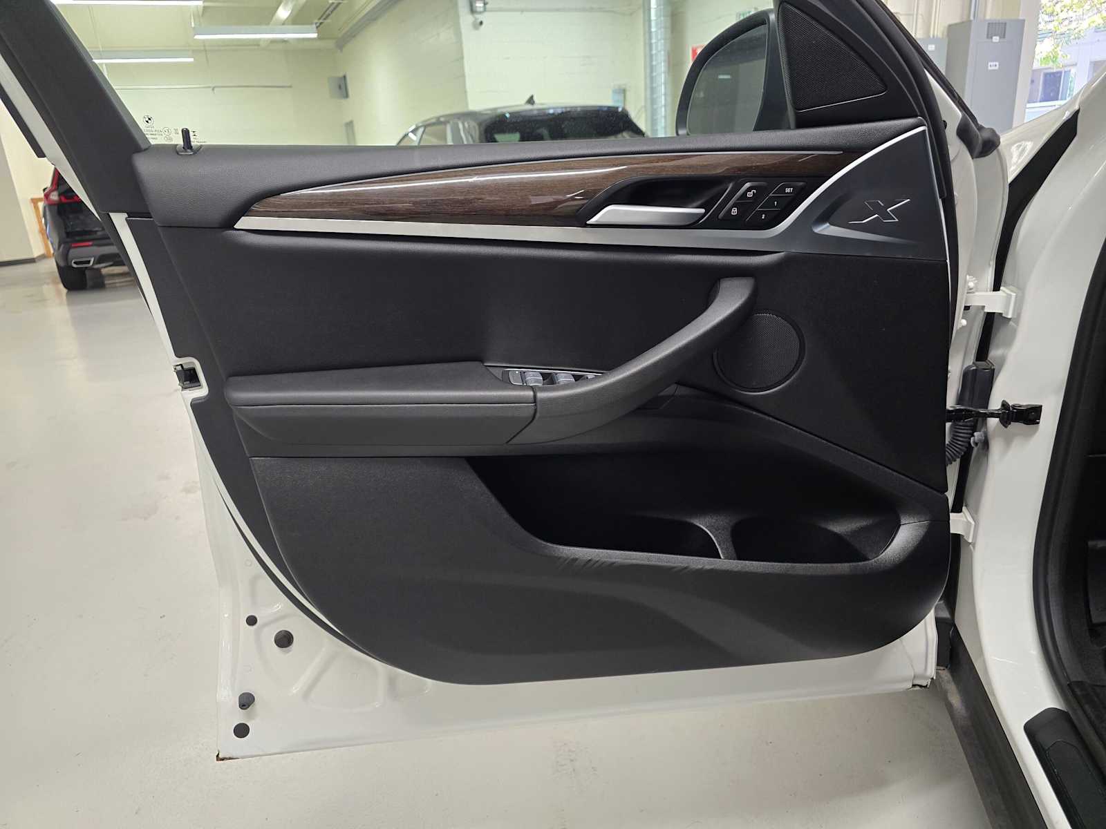 2025 BMW X4 30i - Photo 20