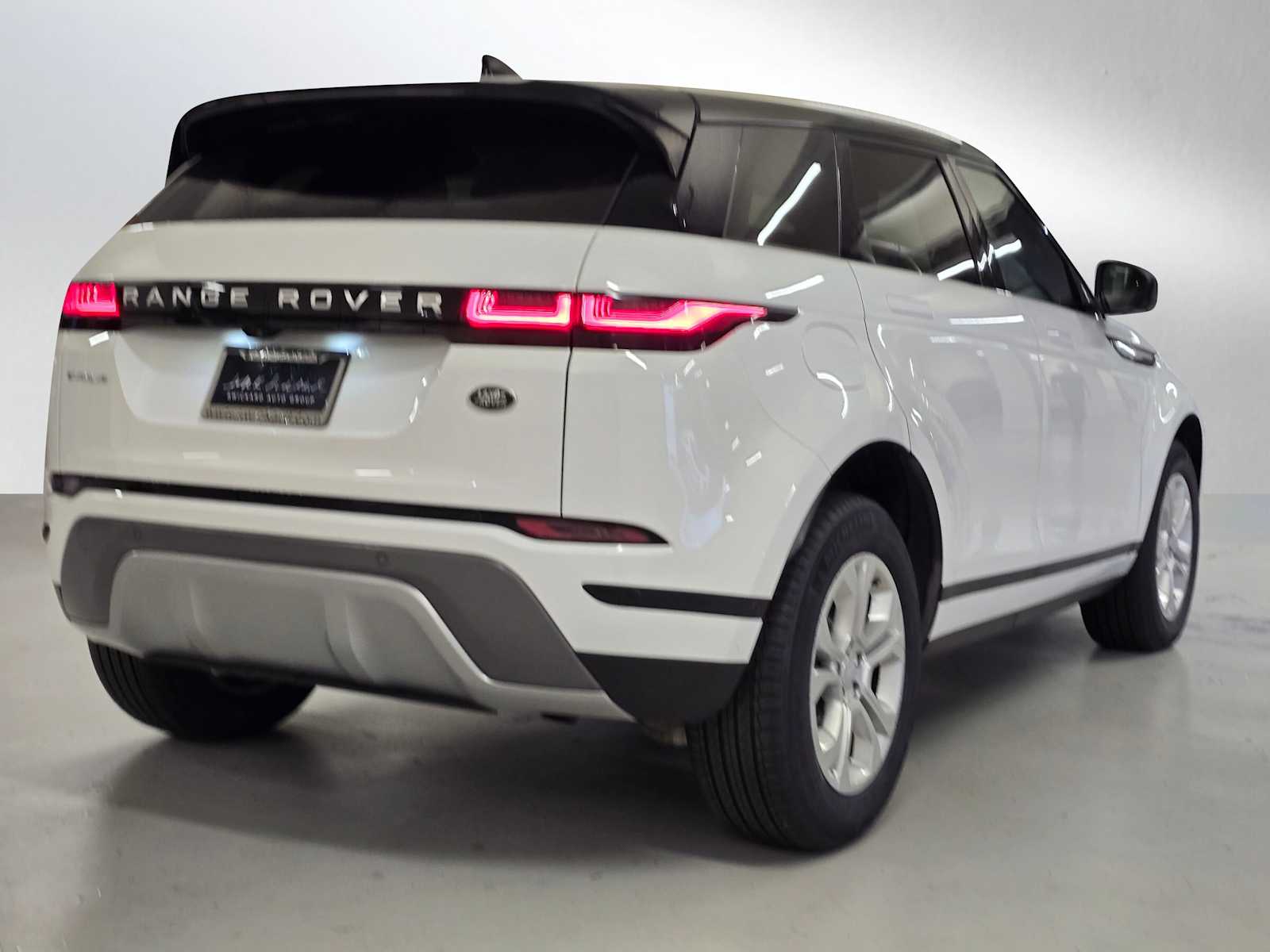 2021 Land Rover Range Rover Evoque S photo 2