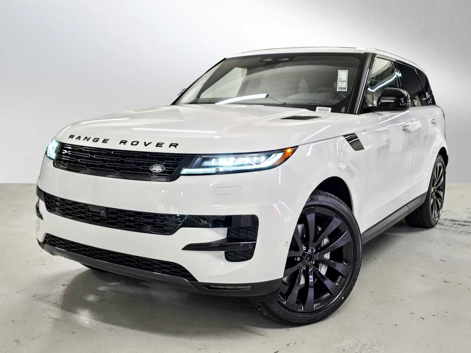 2026 Land Rover Range Rover Sport P360 SE MHEV's photo