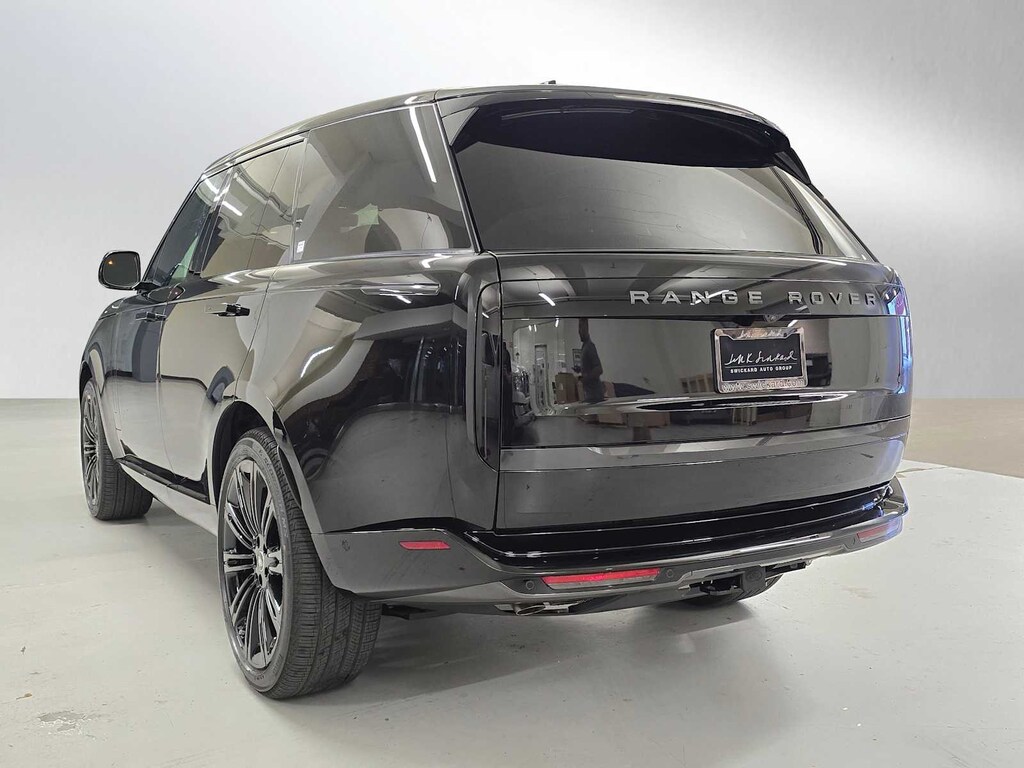 New 2025 Land Rover Range Rover SE P530 SWB